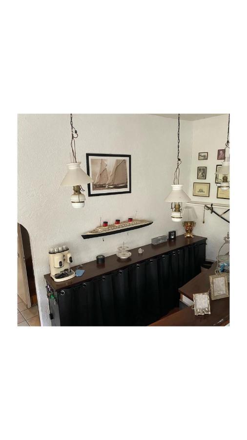 Le Vieux Moulin Bed and Breakfast Bouhet Εξωτερικό φωτογραφία
