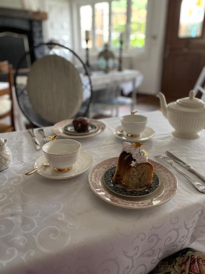 Le Vieux Moulin Bed and Breakfast Bouhet Εξωτερικό φωτογραφία