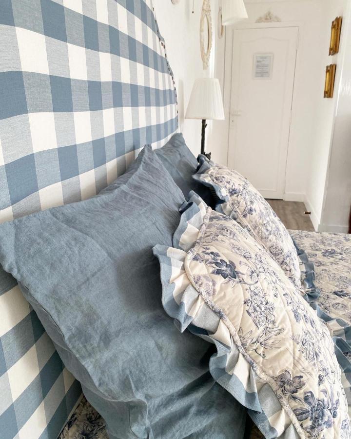 Le Vieux Moulin Bed and Breakfast Bouhet Εξωτερικό φωτογραφία